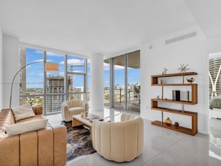 851 NE 1st Ave 3201, Miami, FL 33132