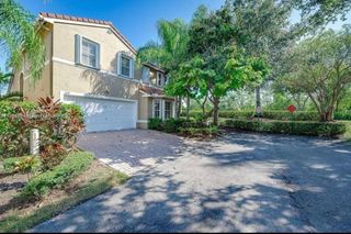 1125 Butternut Ln, Hollywood, FL 33019