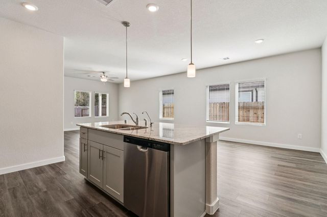 16707 Sterling Cliff Street, Conroe, TX 77302