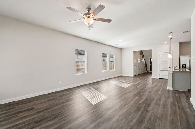 16707 Sterling Cliff Street, Conroe, TX 77302