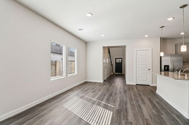 16707 Sterling Cliff Street, Conroe, TX 77302