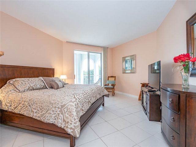 5670 Highway A1a Street 315S, Vero Beach, FL 32963