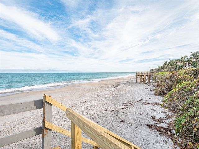 5670 Highway A1a Street 315S, Vero Beach, FL 32963