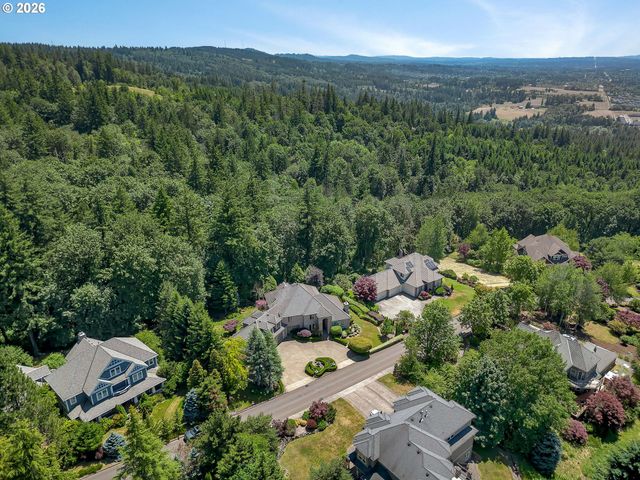 9718 Nw SKYVIEW Dr, Portland, OR 97231
