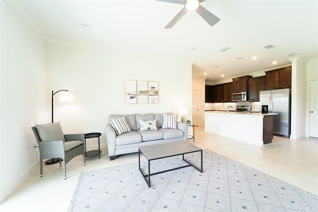 2882 Saint Barts Square, Vero Beach, FL 32967