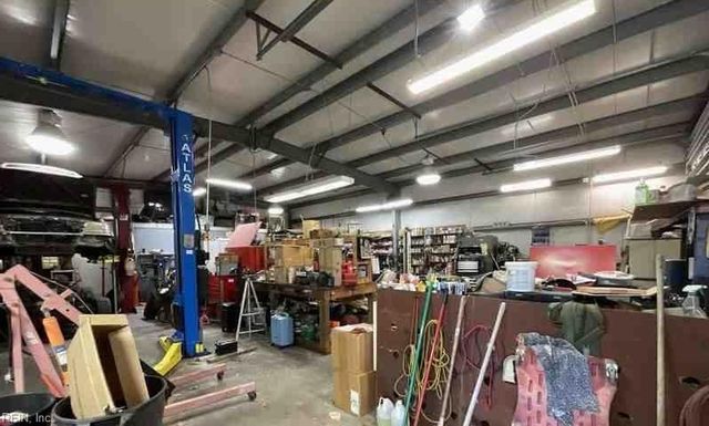 674 Tulls Creek RD, Moyock, NC 27958