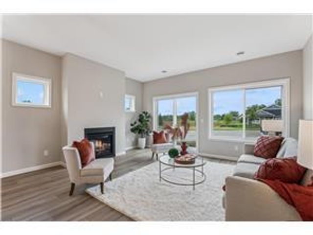 4905 Evergreen Drive N, Hugo, MN 55038