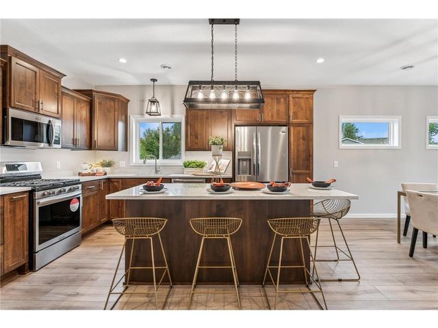 4905 Evergreen Drive N, Hugo, MN 55038