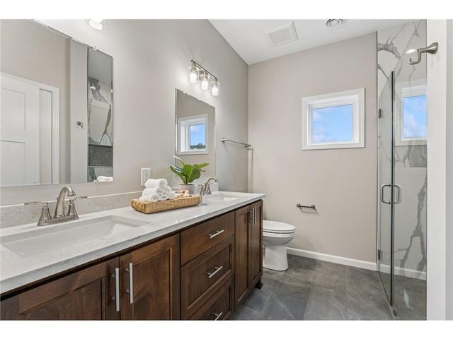 4905 Evergreen Drive N, Hugo, MN 55038