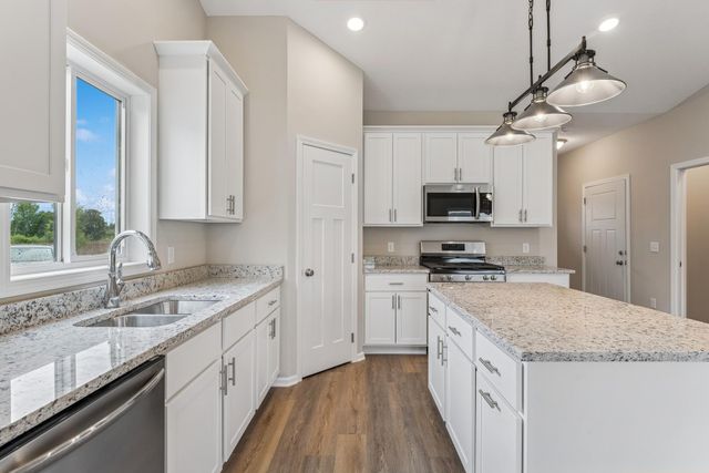 4905 Evergreen Drive N, Hugo, MN 55038