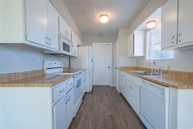 601 Osage DR, Leander, TX 78641