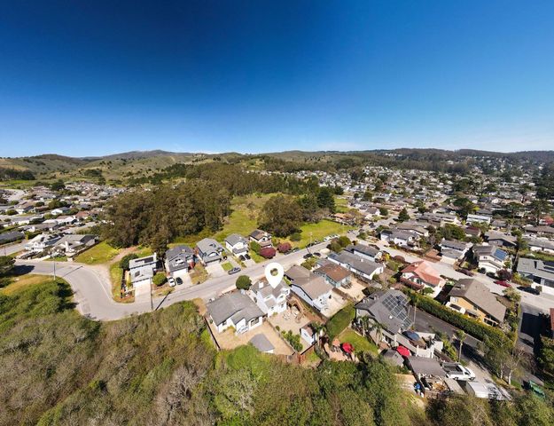 839 Sonora Avenue, El Granada, CA 94018