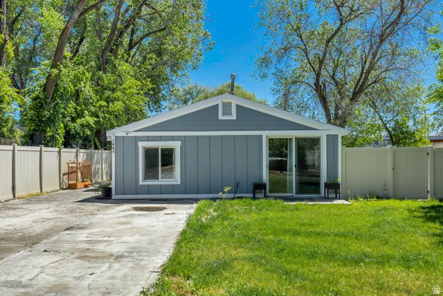 1445 W RUSSETT AVE, West Valley City, UT 84119