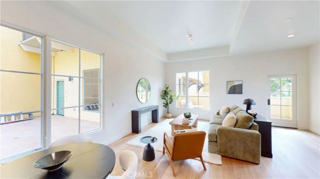 1878 E Walnut Street 203, Pasadena, CA 91107