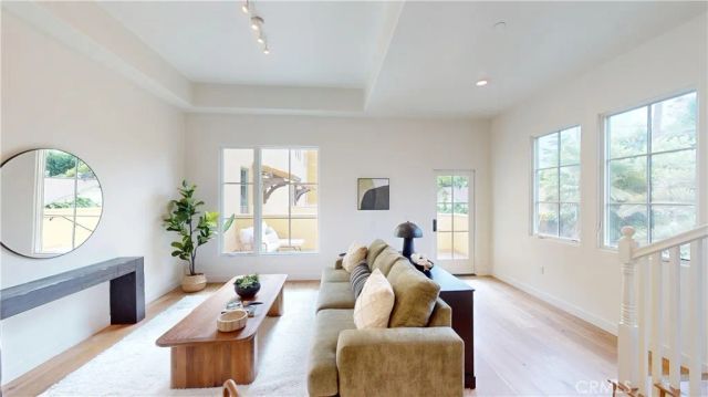 1878 E Walnut Street 203, Pasadena, CA 91107