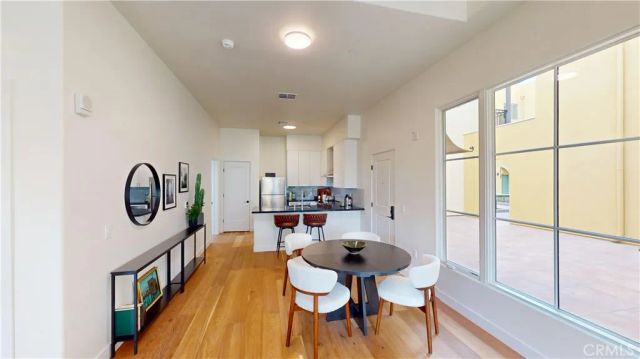 1878 E Walnut Street 203, Pasadena, CA 91107