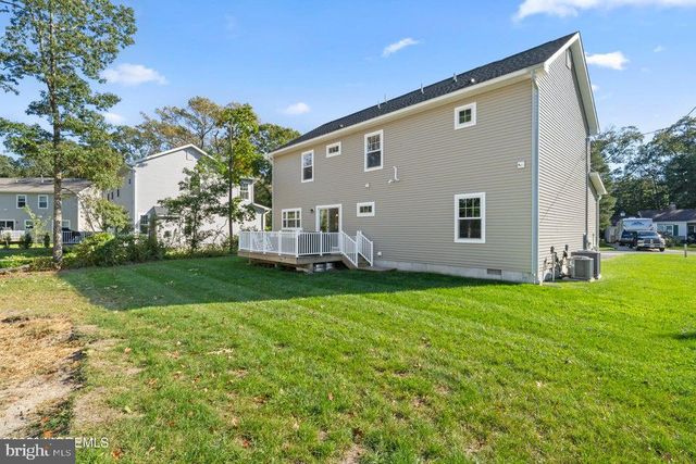 35 PENNSYLVANIA AVE, Waretown, NJ 08758