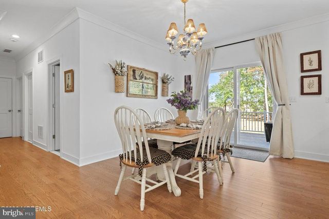 35 PENNSYLVANIA AVE, Waretown, NJ 08758