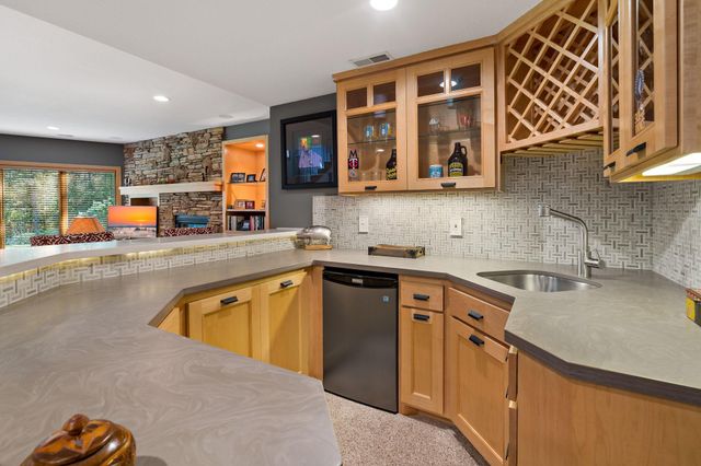 9576 51st Street N, Lake Elmo, MN 55042