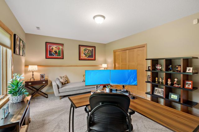 9576 51st Street N, Lake Elmo, MN 55042