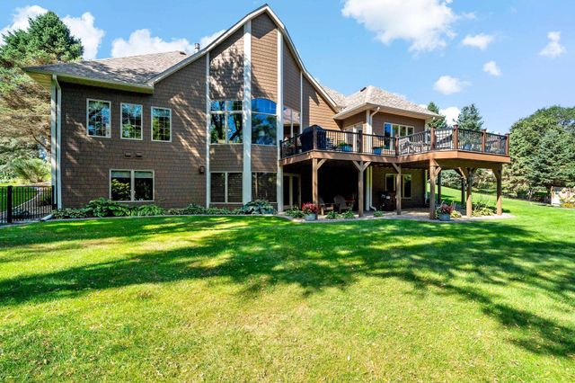 9576 51st Street N, Lake Elmo, MN 55042