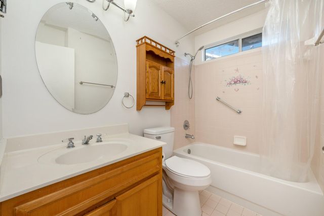9 Holly Road, Crestview, FL 32539