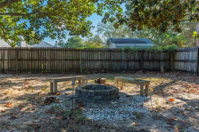 9 Holly Road, Crestview, FL 32539