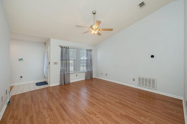 9 Holly Road, Crestview, FL 32539