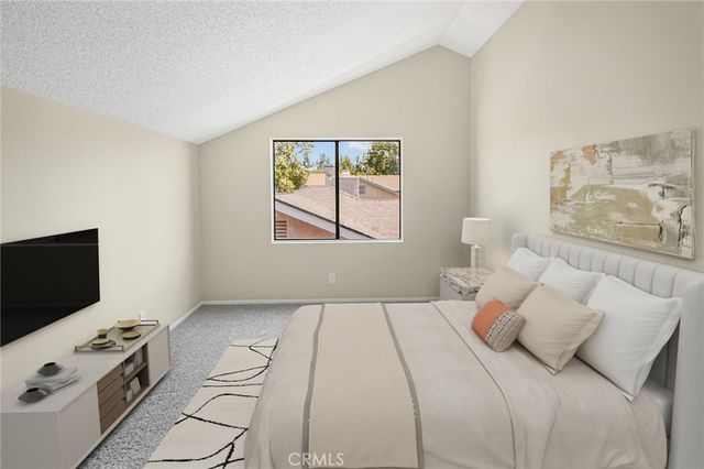 29524 Cambridge, Castaic, CA 91384