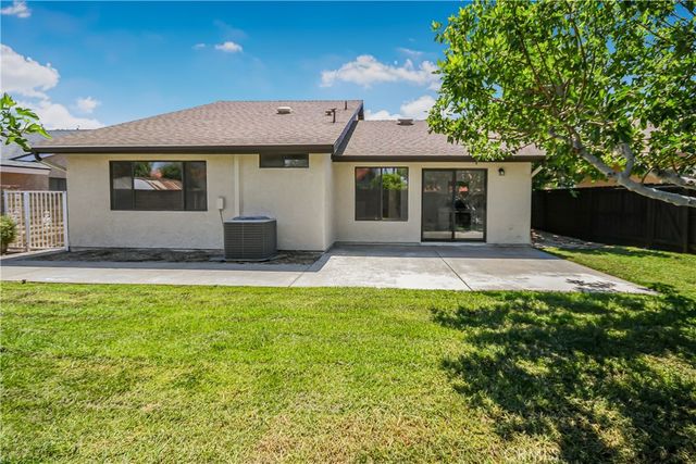 29524 Cambridge, Castaic, CA 91384
