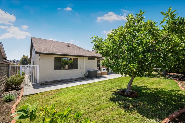 29524 Cambridge, Castaic, CA 91384