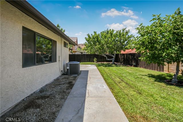 29524 Cambridge, Castaic, CA 91384
