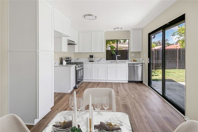 29524 Cambridge, Castaic, CA 91384