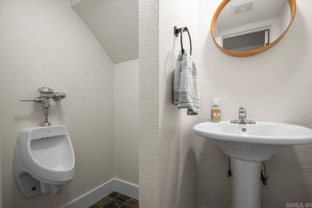 7609 Flintrock Road, North Little Rock, AR 72116