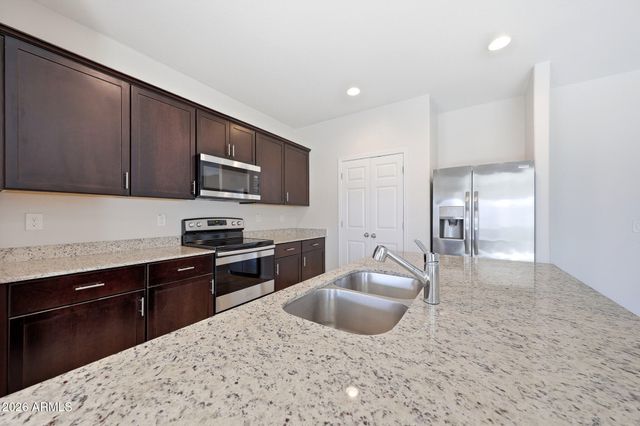 43721 W ACACIA Avenue, Maricopa, AZ 85138