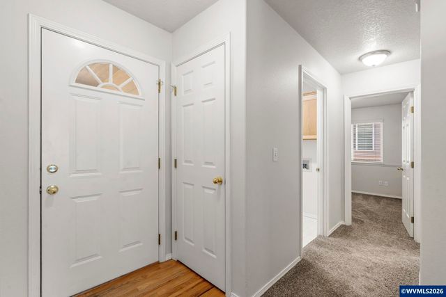 955 Margaret St E, Monmouth, OR 97361