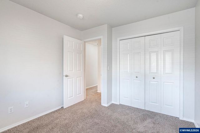 955 Margaret St E, Monmouth, OR 97361
