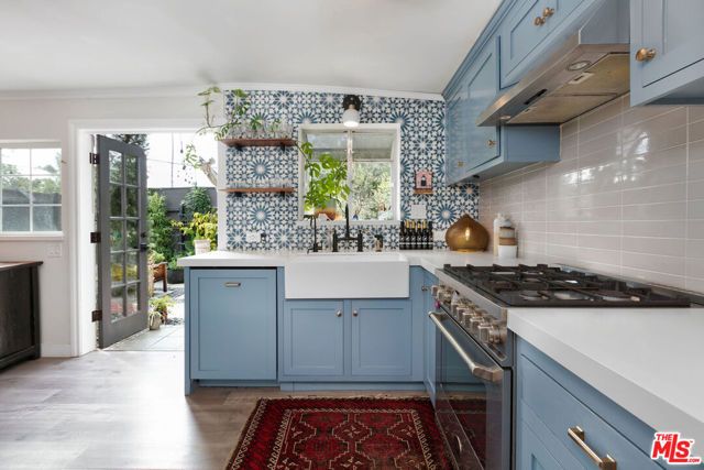 1016 Oakwood Avenue, Venice (los Angeles), CA 90291