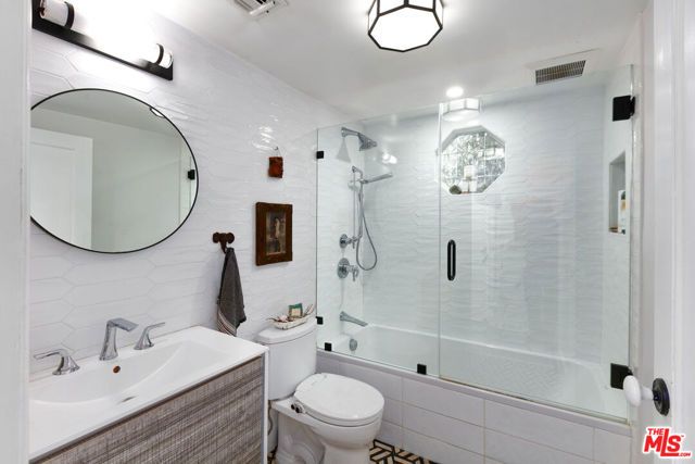 1016 Oakwood Avenue, Venice (los Angeles), CA 90291