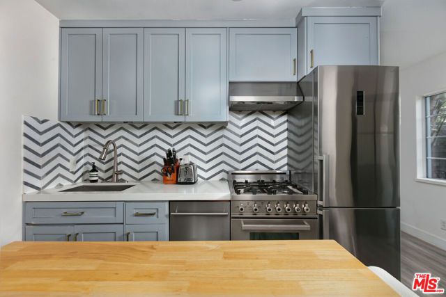 1016 Oakwood Avenue, Venice (los Angeles), CA 90291