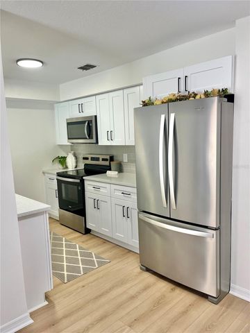 2734 HUNT CLUB LANE, Orlando, FL 32826