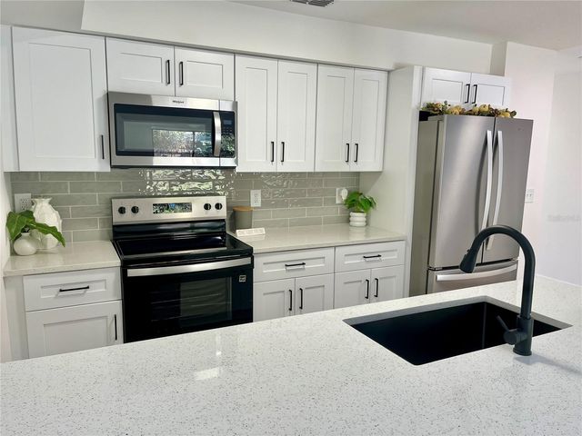 2734 HUNT CLUB LANE, Orlando, FL 32826