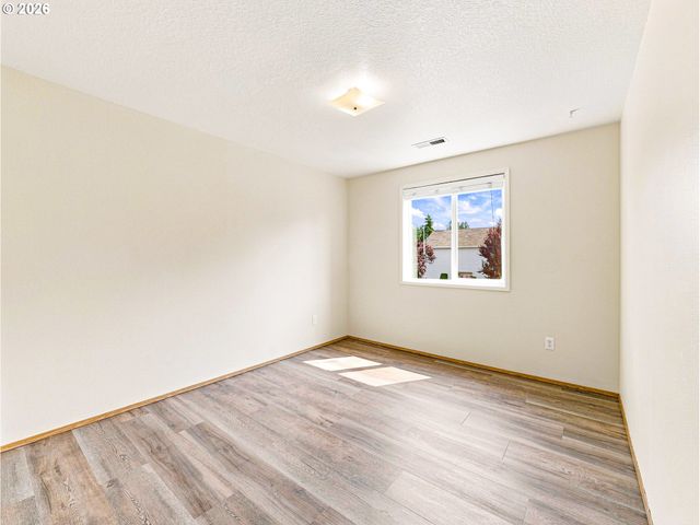 3012 Ne 116TH Ave, Vancouver, WA 98682