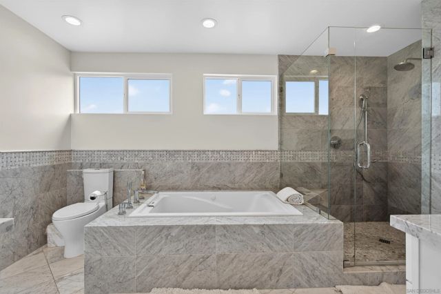 7901 Avenida Kirjah, La Jolla, CA 92037