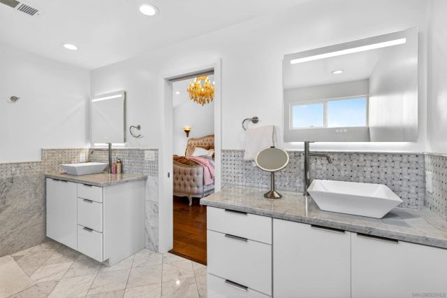 7901 Avenida Kirjah, La Jolla, CA 92037