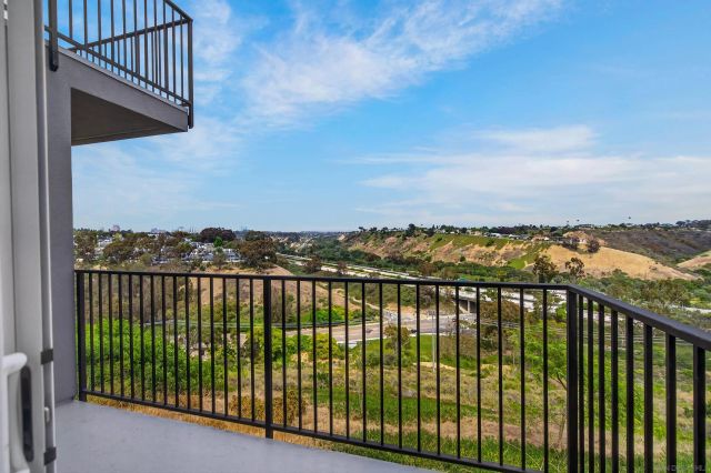 7901 Avenida Kirjah, La Jolla, CA 92037