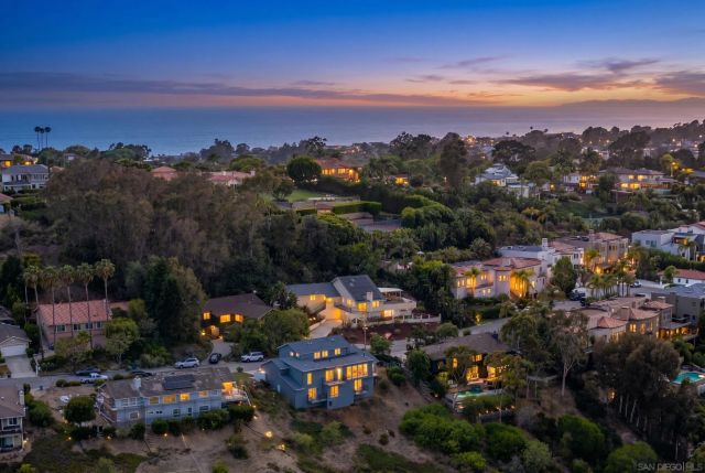 7901 Avenida Kirjah, La Jolla, CA 92037