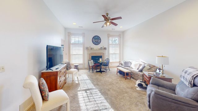 5007 BUXTON LN, Columbia, MO 65202