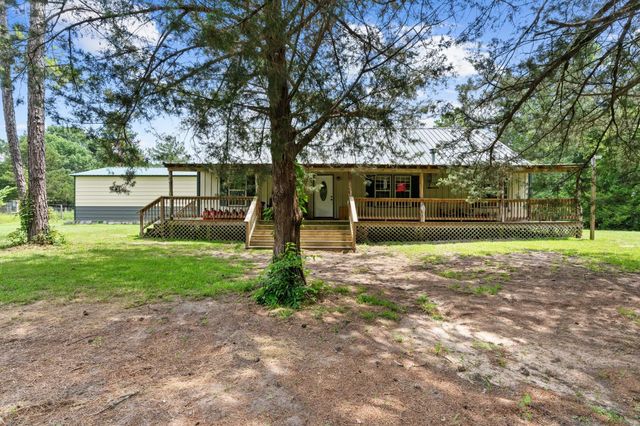 9 Wood Forest Drive, New Waverly, TX 77358