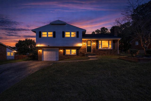 1633 Angus RD, Roanoke, VA 24017